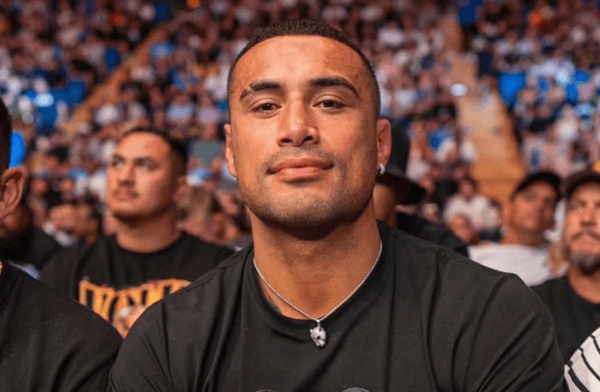 Ulberg Watches Ankalaev's Boring Win, Says Division Is "Shaky" and "Wide Open" cover image